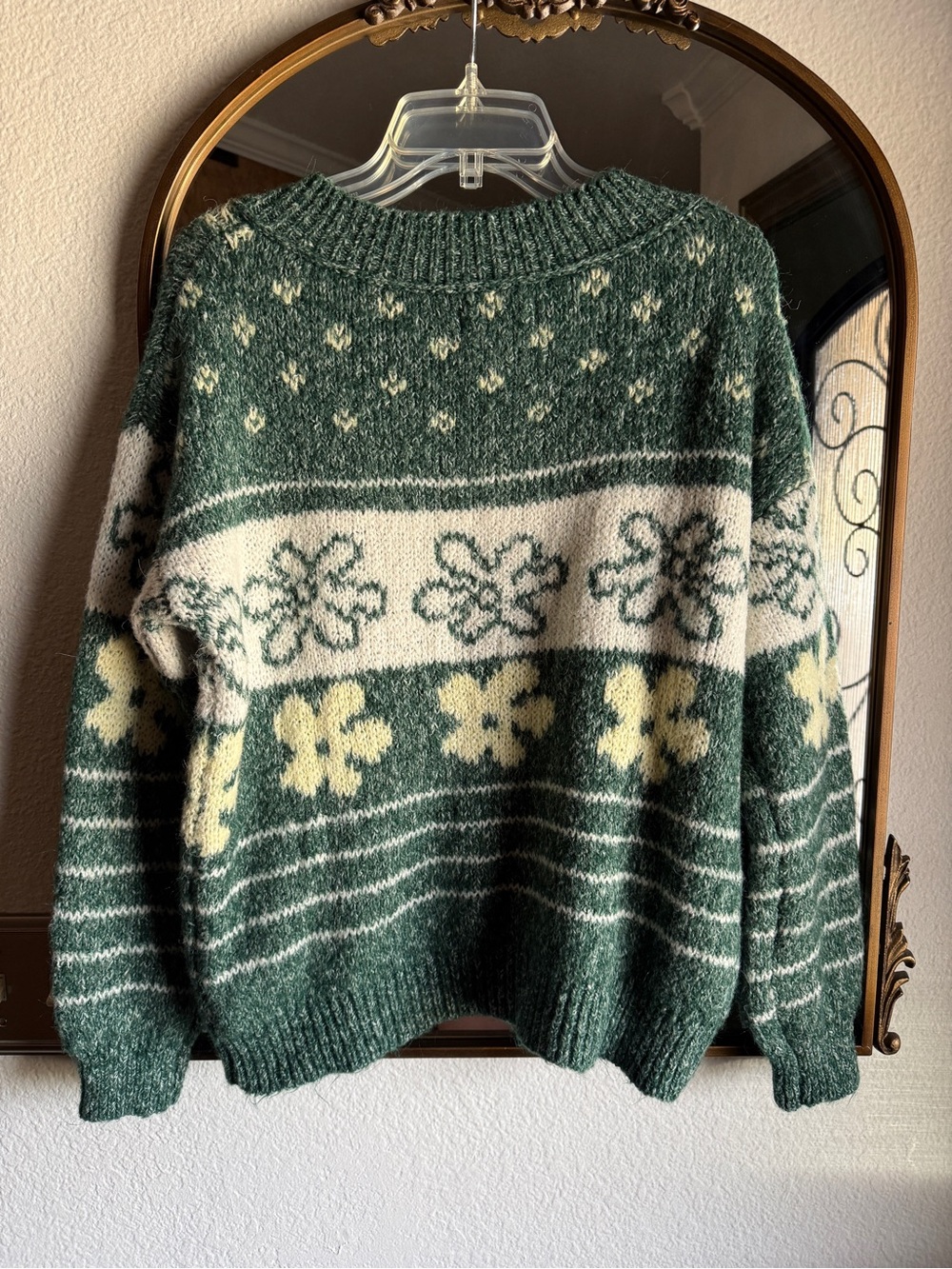Flower Sweater - Picture 2 of 7